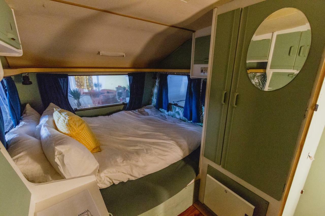 Towed Town Camping Bristol Bagian luar foto